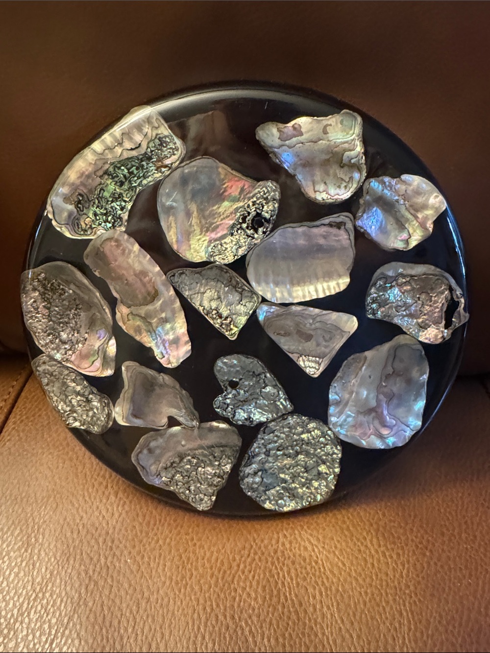 VTG 1960s round lucite abalone seashell on black background trivit